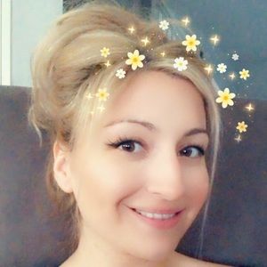 Meet your Posher, Jacqueline